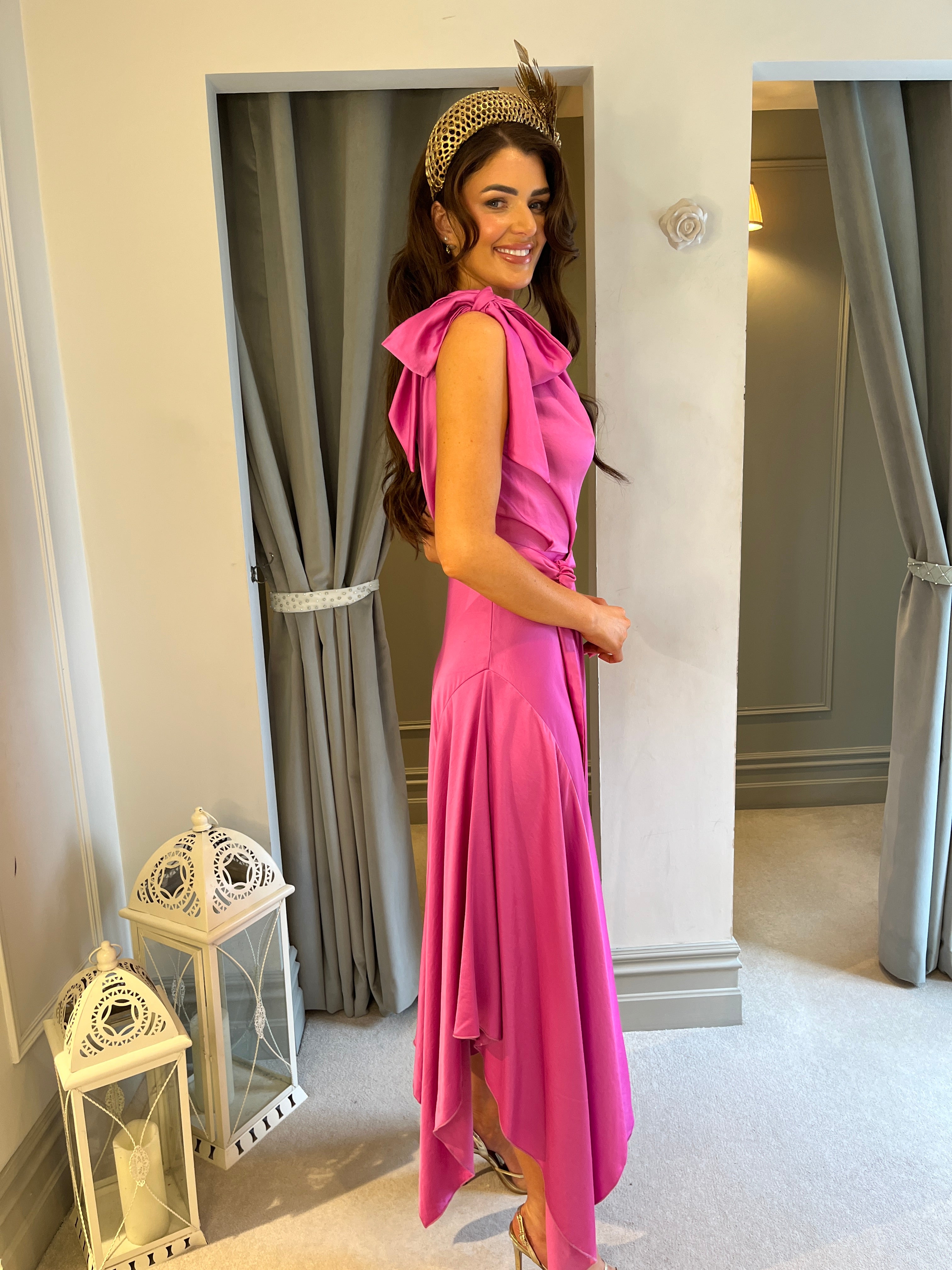 elodie pink dress ASTR the Label | Elodie Floral Midi Dress in Pink Lilac Floral