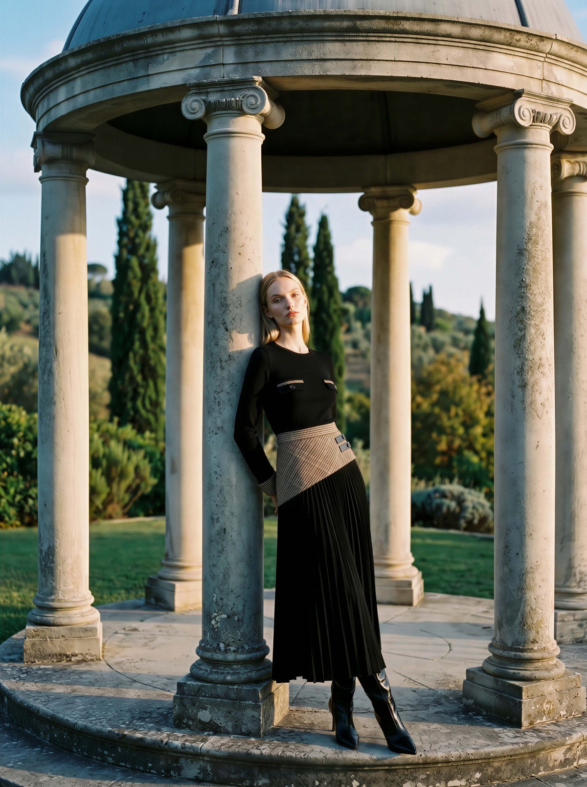 Riley pleated skirt