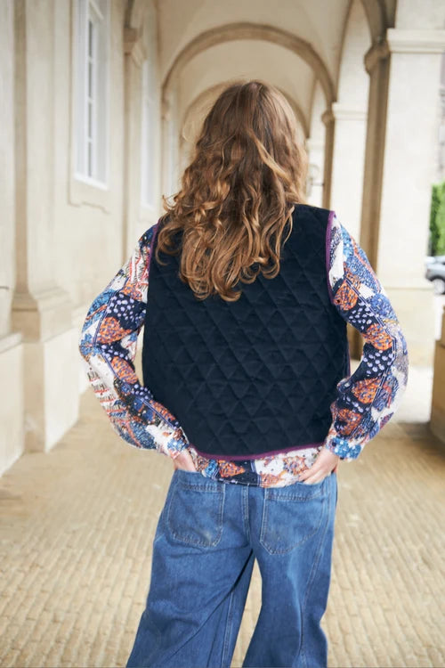 Cairoll vest