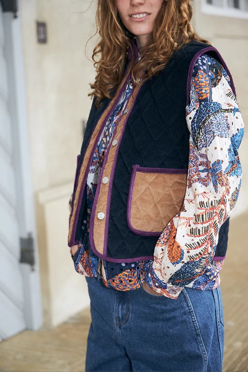 Cairoll vest