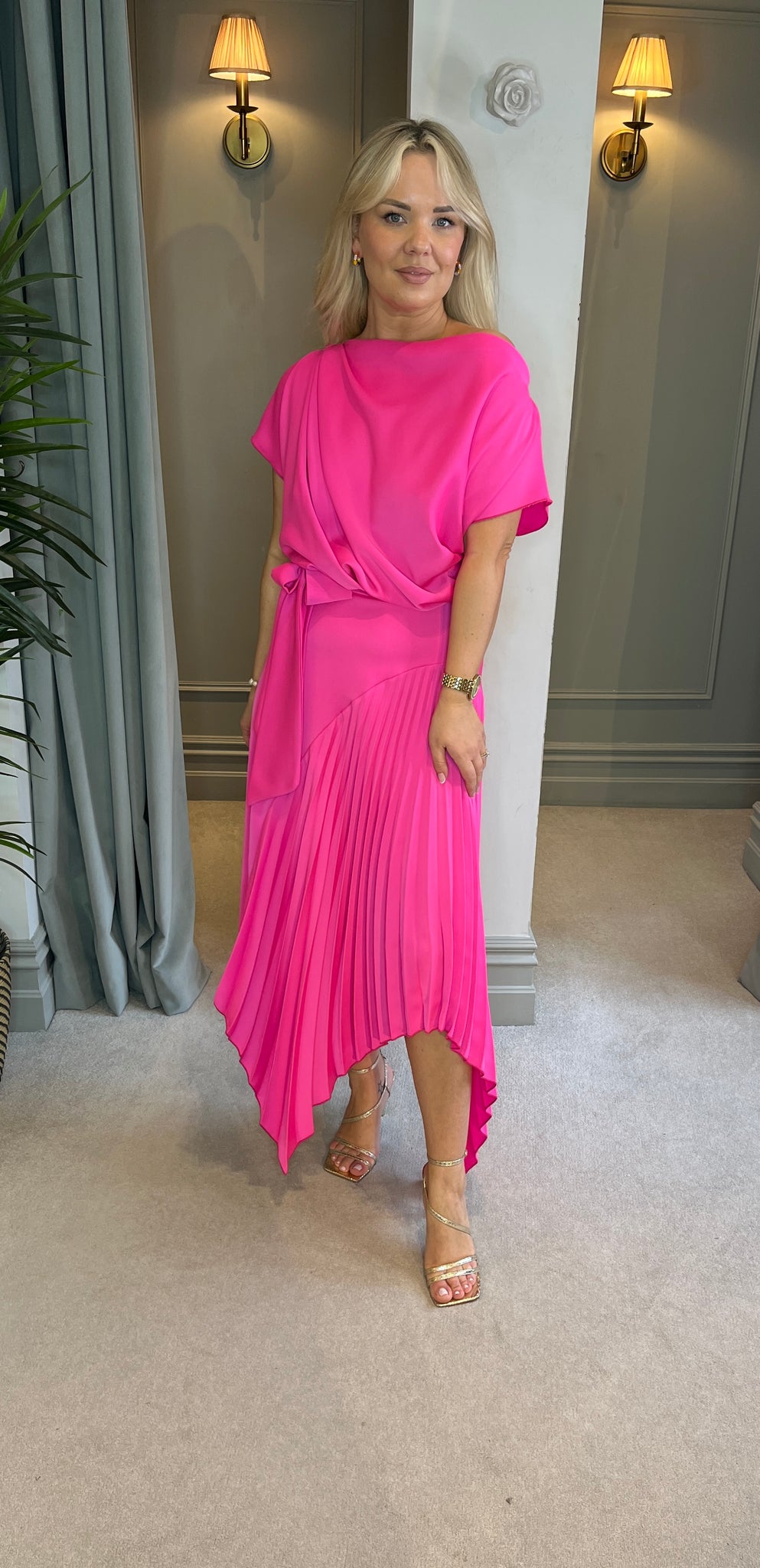 Mila Dress - Barbie Pink