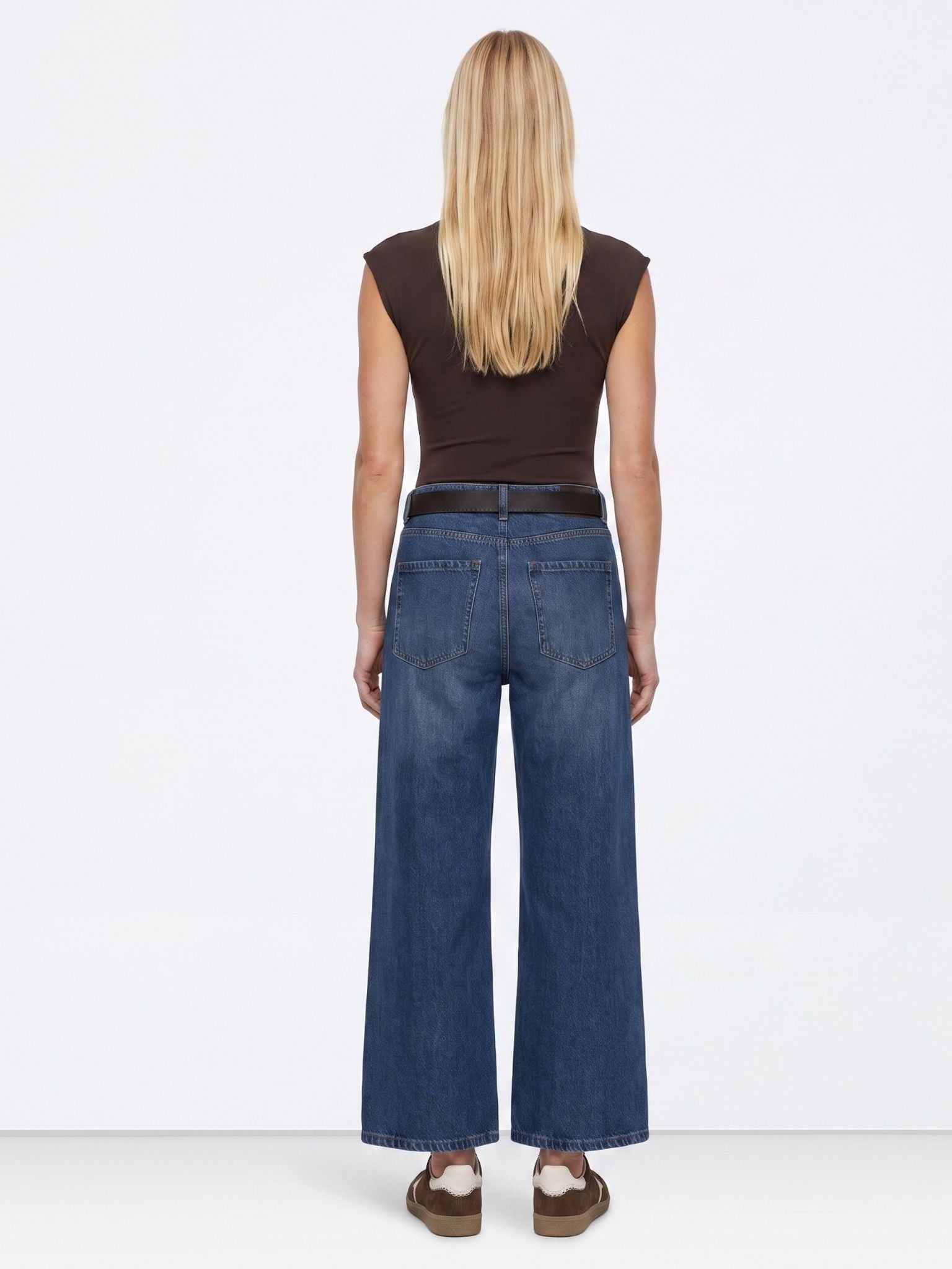 Nora Wide Ankle Grazer
