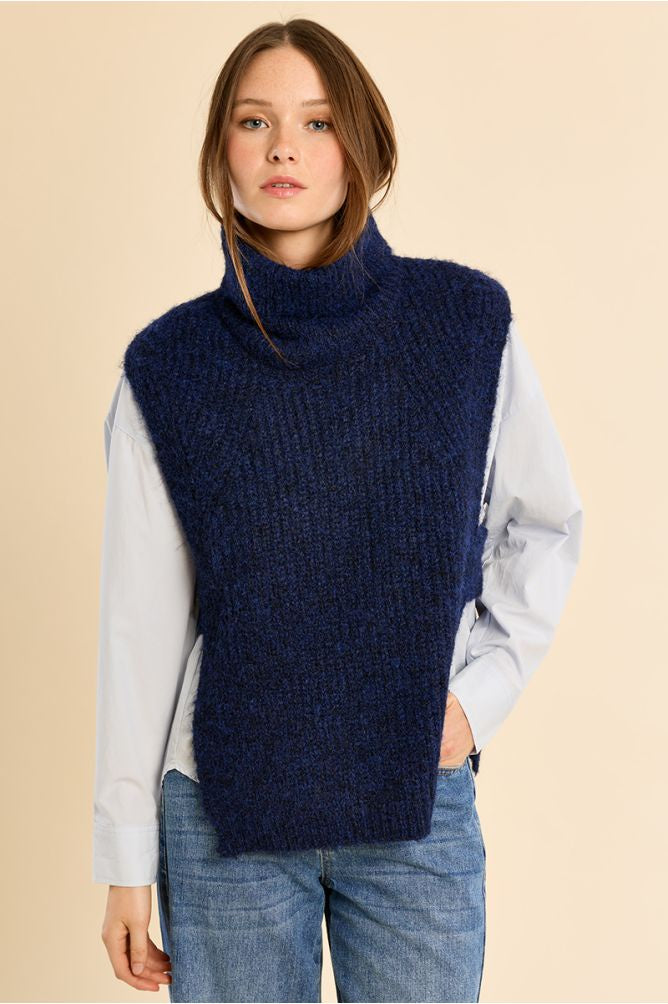 Pia sleeveless knit