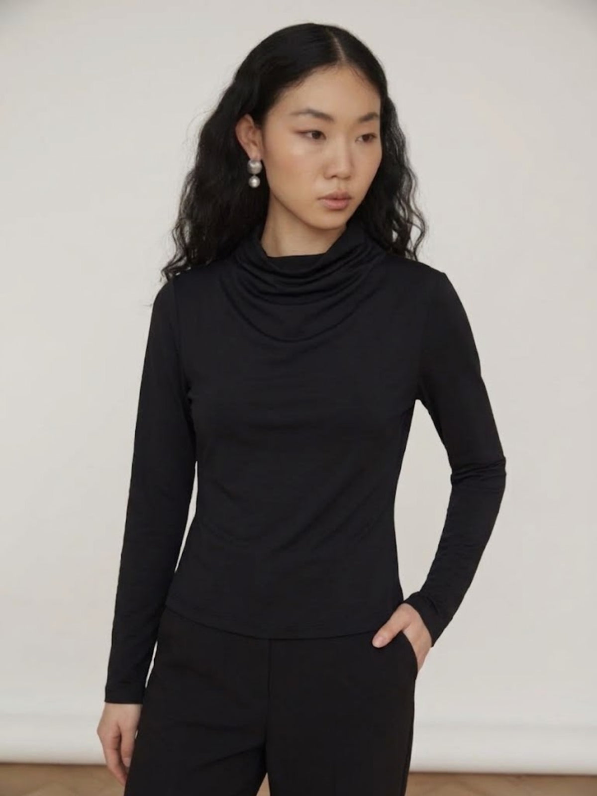 Ysabel black top
