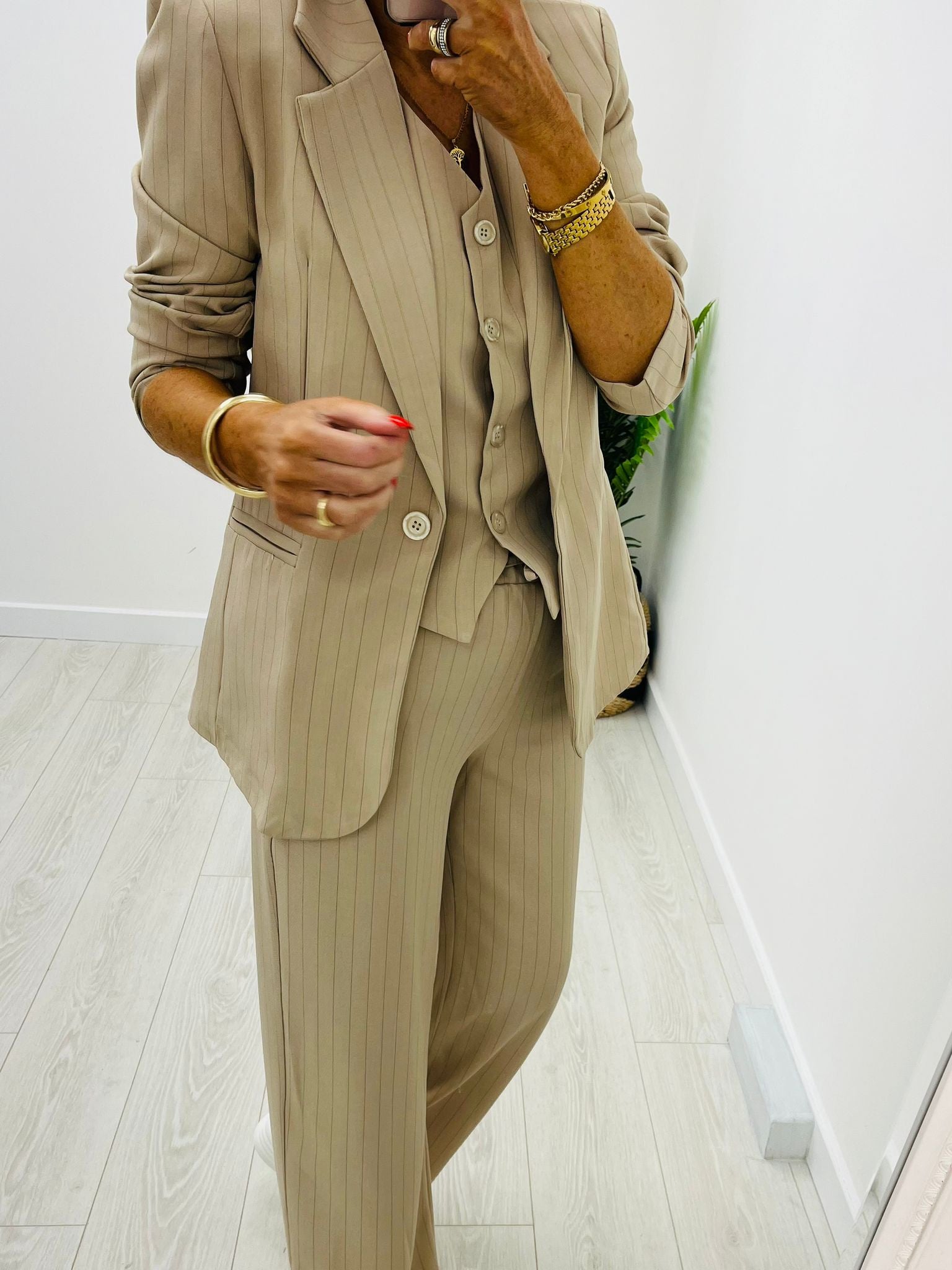 Olivia 3pc Suit